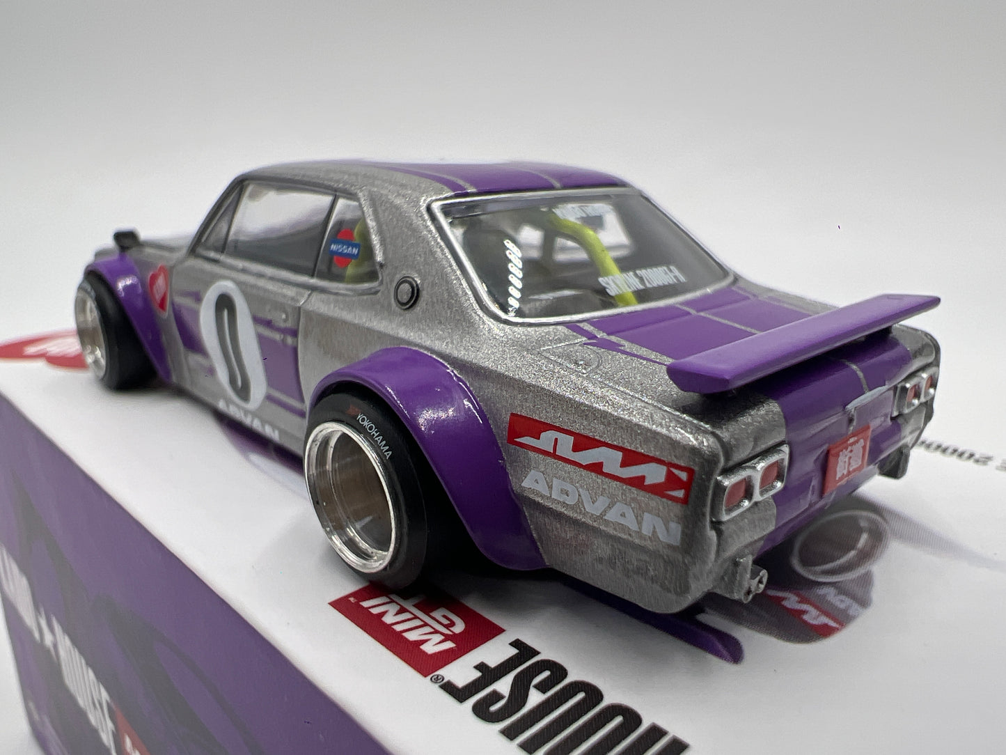 Mini GT Kaido House #165 Nissan Skyline 2000GT-R Kaido Works V1 Silver/Purple