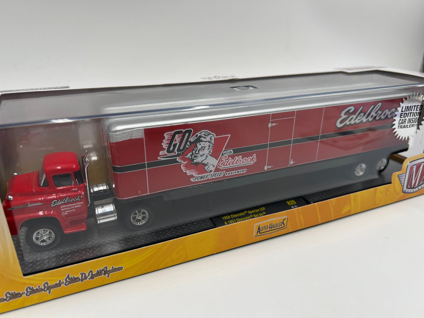 M2 Machines Auto Haulers Premium Edition Edelbrock 1958 Chevrolet Spartan LCF & 1957 Chevrolet Bel Air R20