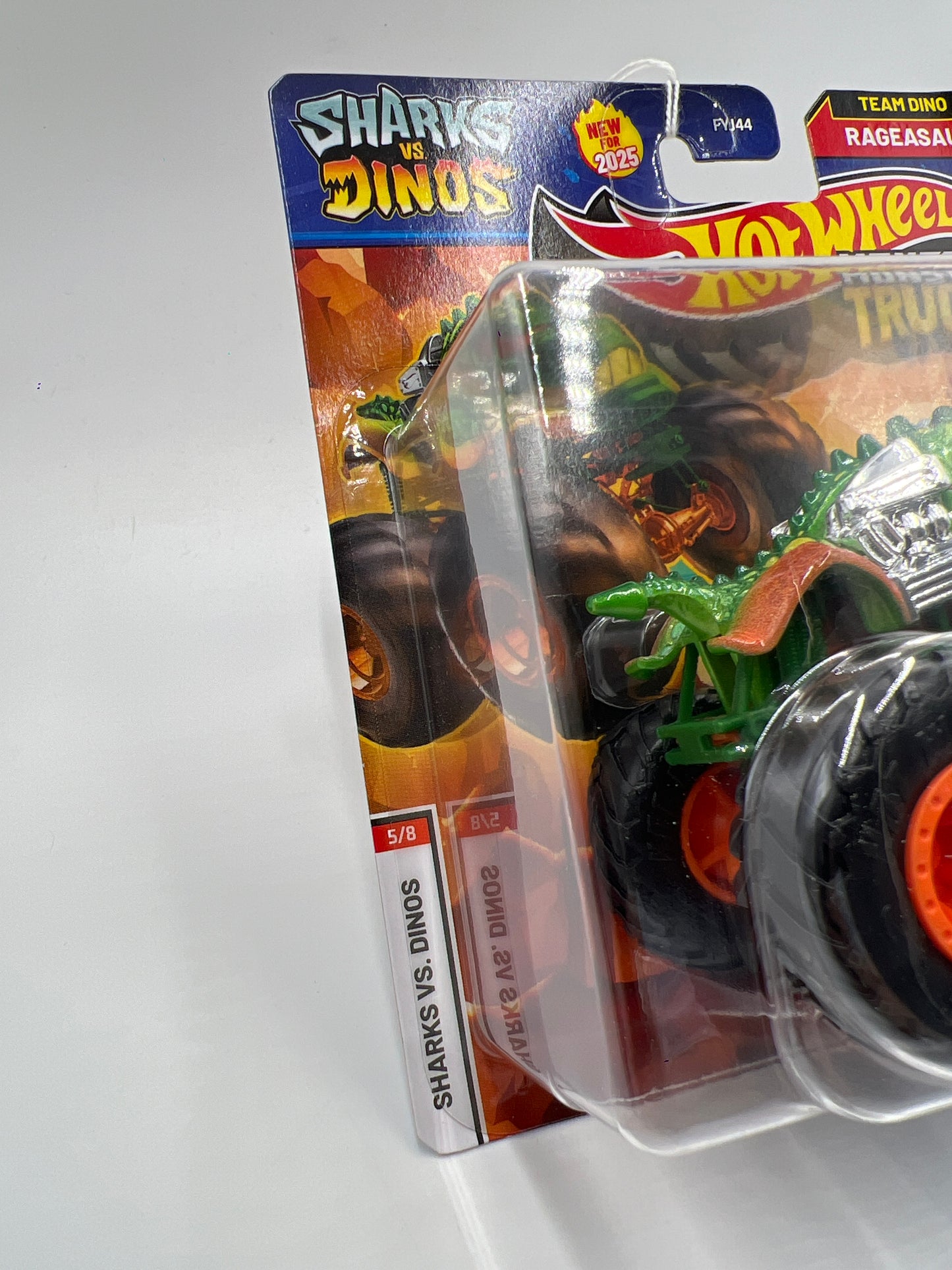 2025 Hot Wheels Monster Trucks Sharks Vs Dinos #5 Rageasaur 125D
