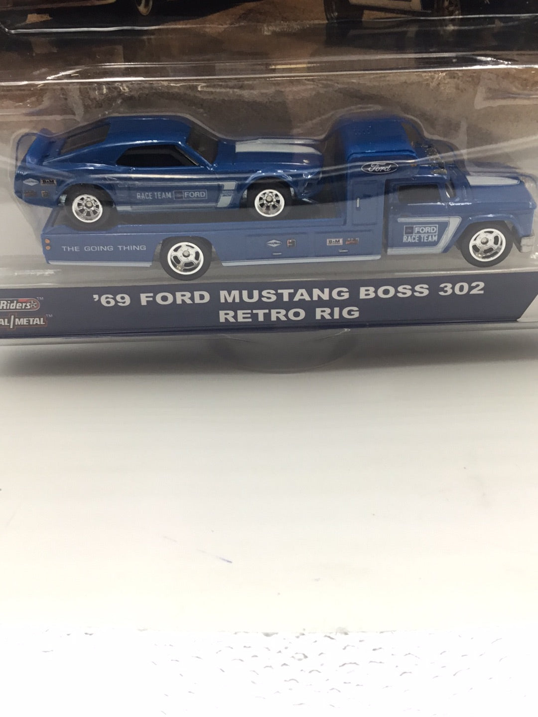 HOT WHEELS CAR CULTURE TEAM TRANSPORT #19 1969 Ford Mustang Boss 302 Retro Rig 241F