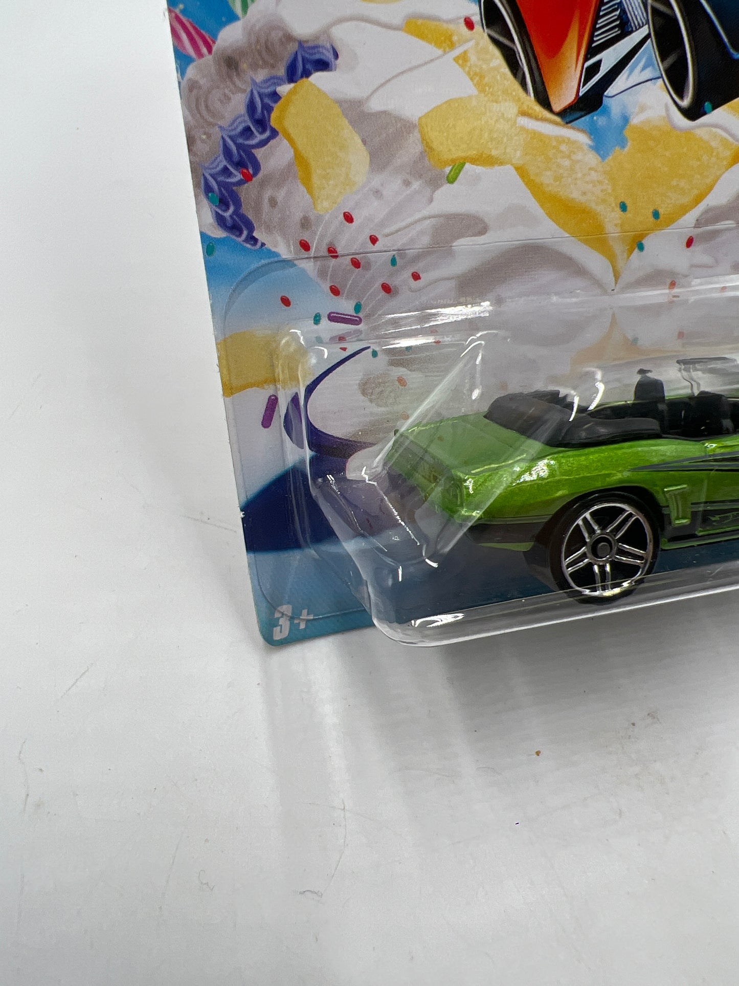 2010 Hot Wheels Happy Birthday 69 Camaro Convertible *Small Back Corner Vein* 158H