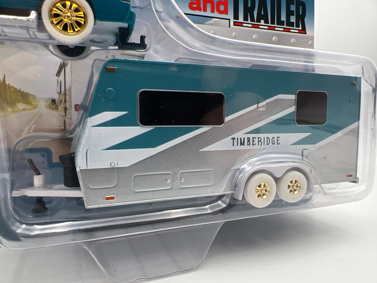 Johnny Lightning White Lightning CHASE Truck And Trailer 2005 Cadillac Escalade W/Camper