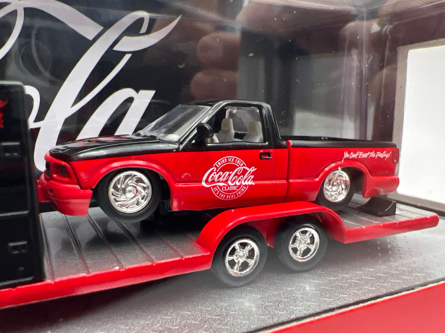 M2 Machines Haulers S03 Coca Cola 1998 GMC Sierra 1500 & 1995 GMC S15 Sonoma