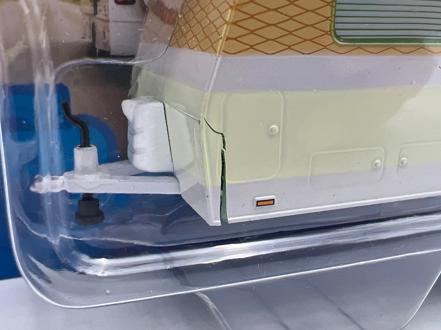 Johnny Lightning WL CHASE Truck And Trailer 1973 Chevy Caprice Wagon W/Camper Trailer