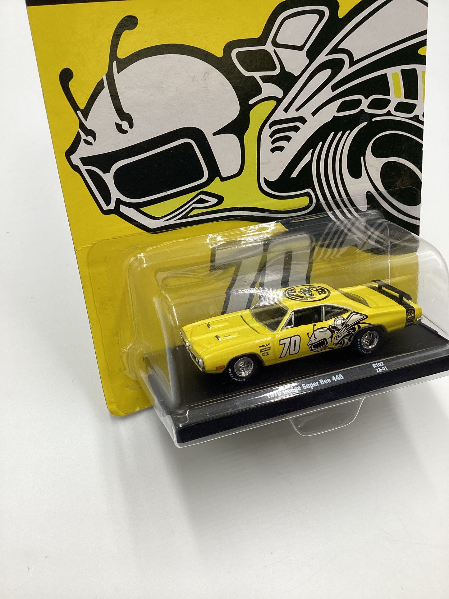 M2 Machines Auto Drivers Superbee 1970 Dodge Super Bee 383 yellow R102 188K