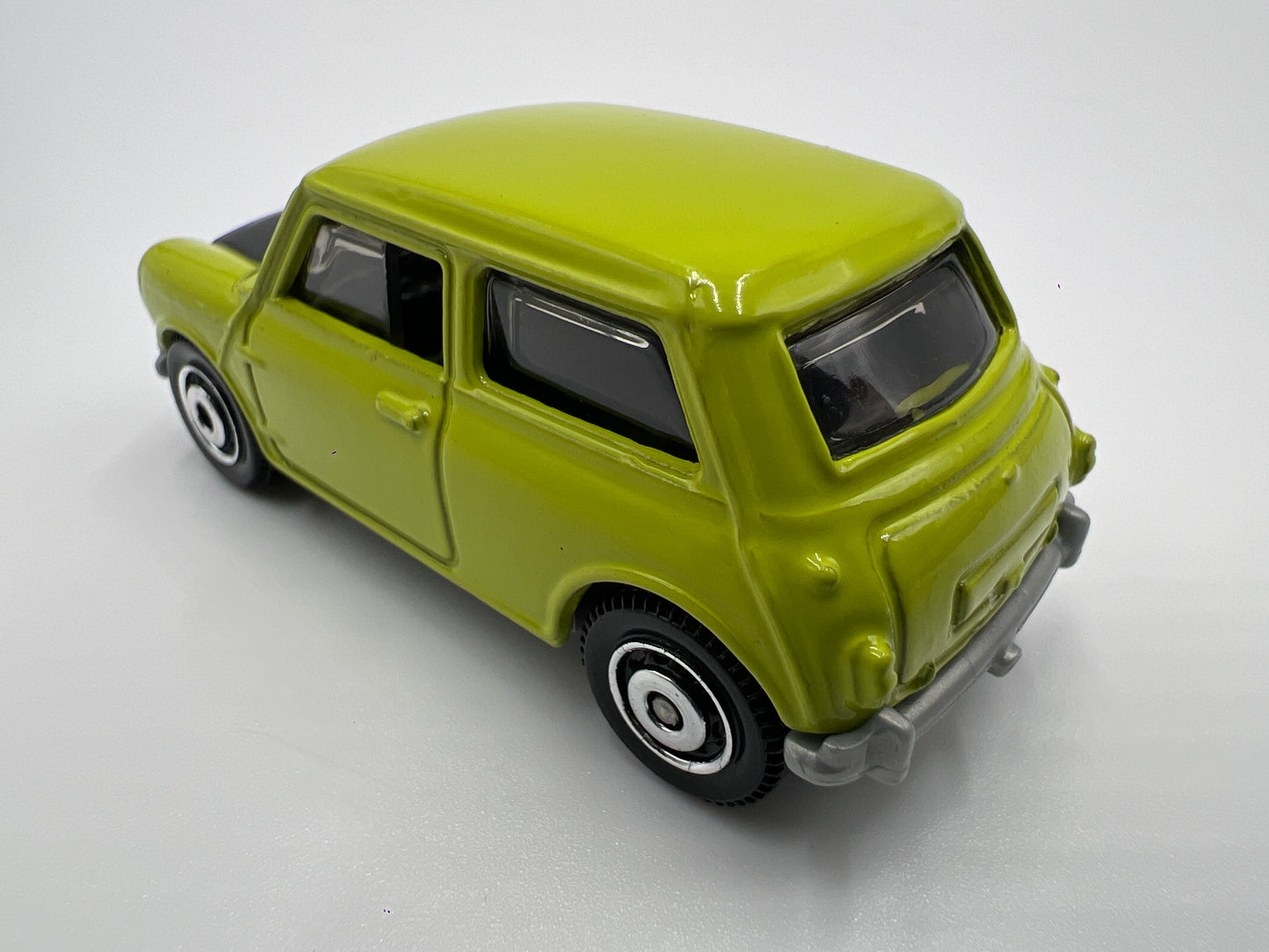 Matchbox 1/64 1964 Austin Mini Cooper Green Loose