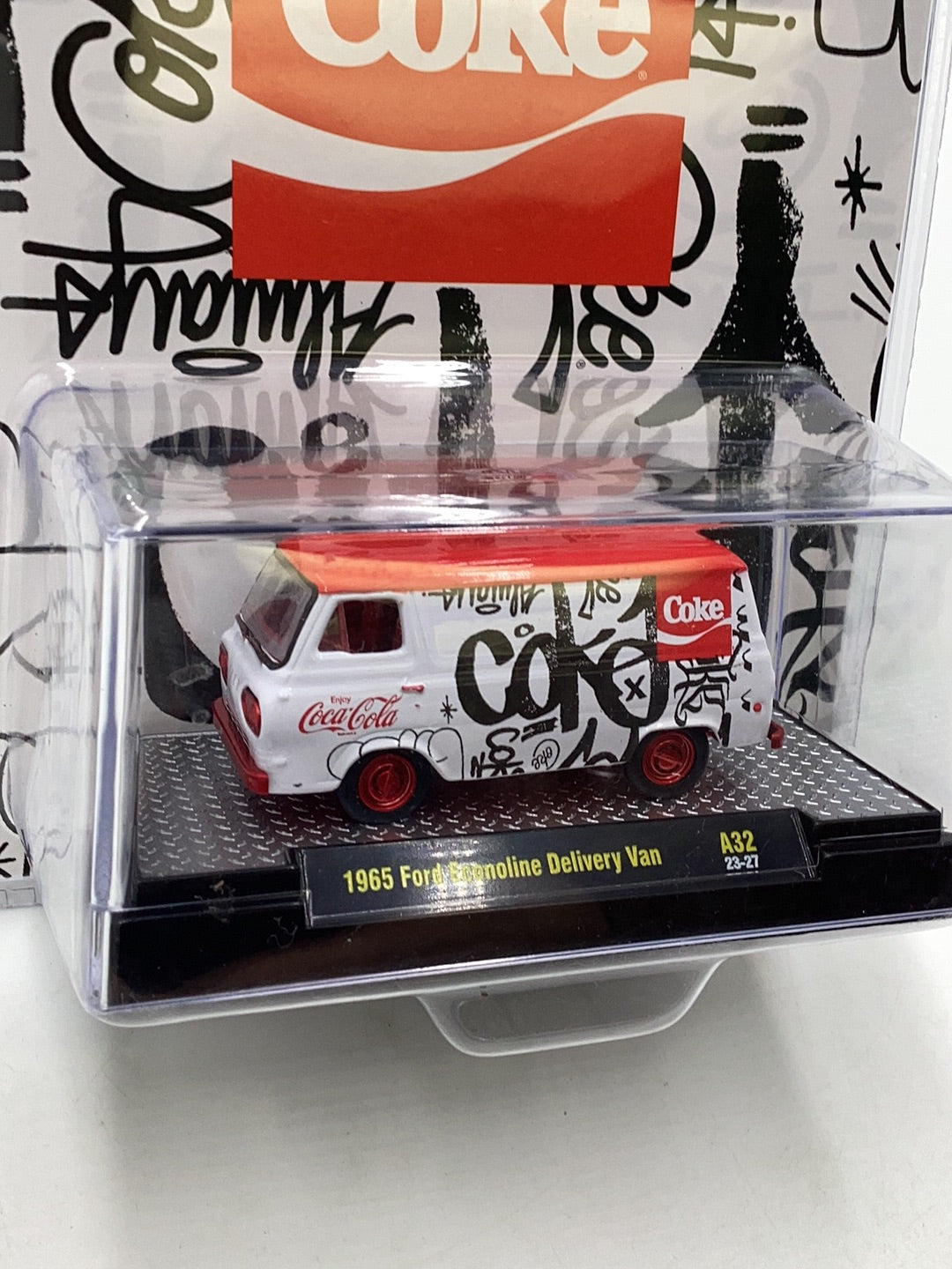 M2 Coca Cola Chase 1/750 1965 Ford Econoline Delivery Van A32