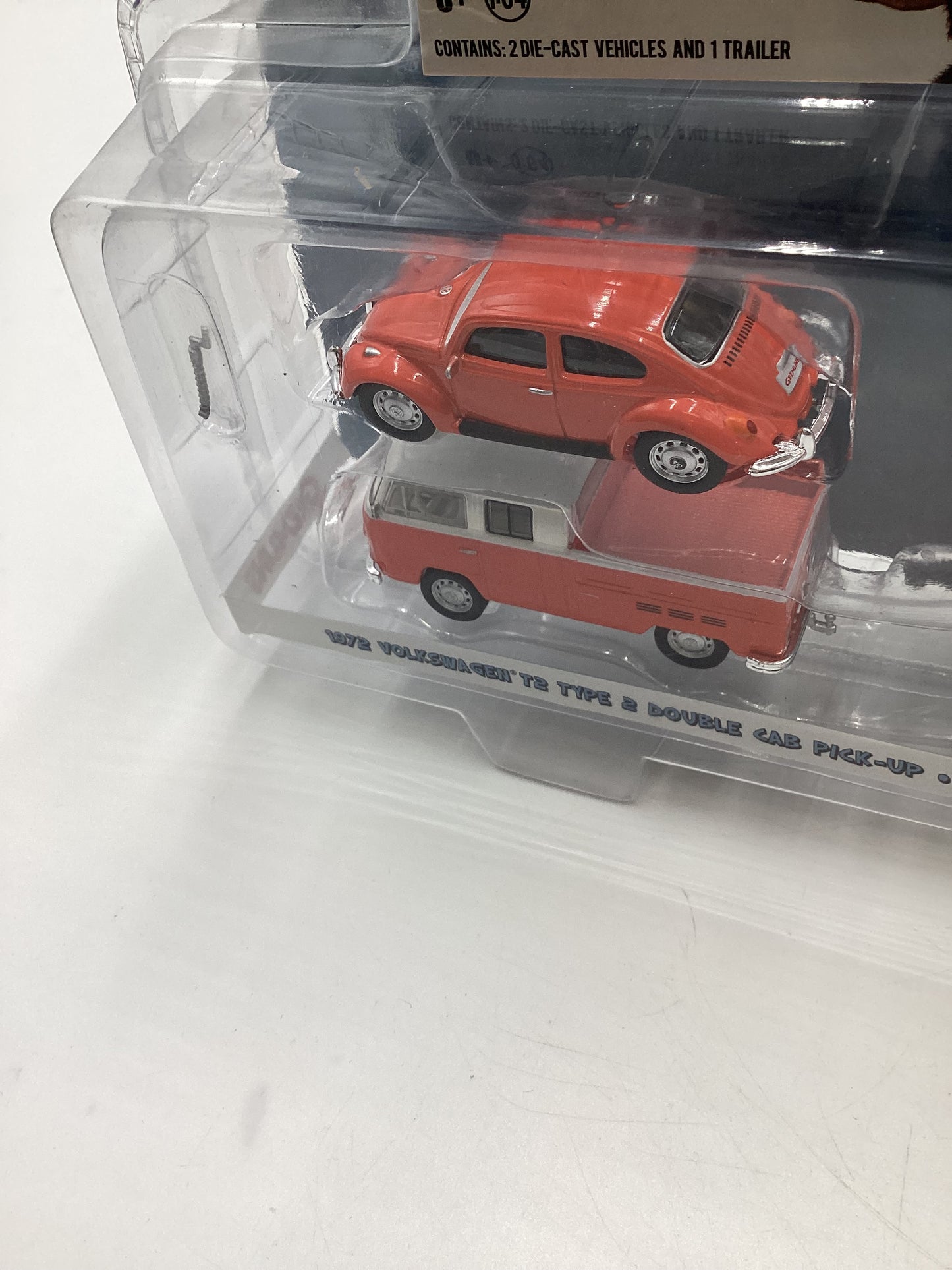 Greenlight Hollywood Hitch and Tow Gremlins 1972 Volkswagen T2 Type 2 Double Cab Pick Up 1967 Volkswagen Beetle Orange Blister Damage