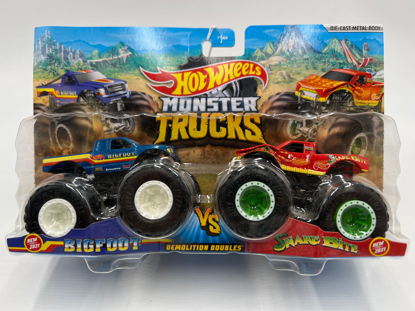 2021 Hot Wheels Monster Trucks Demolition Doubles Bigfoot Vs Snake Bite