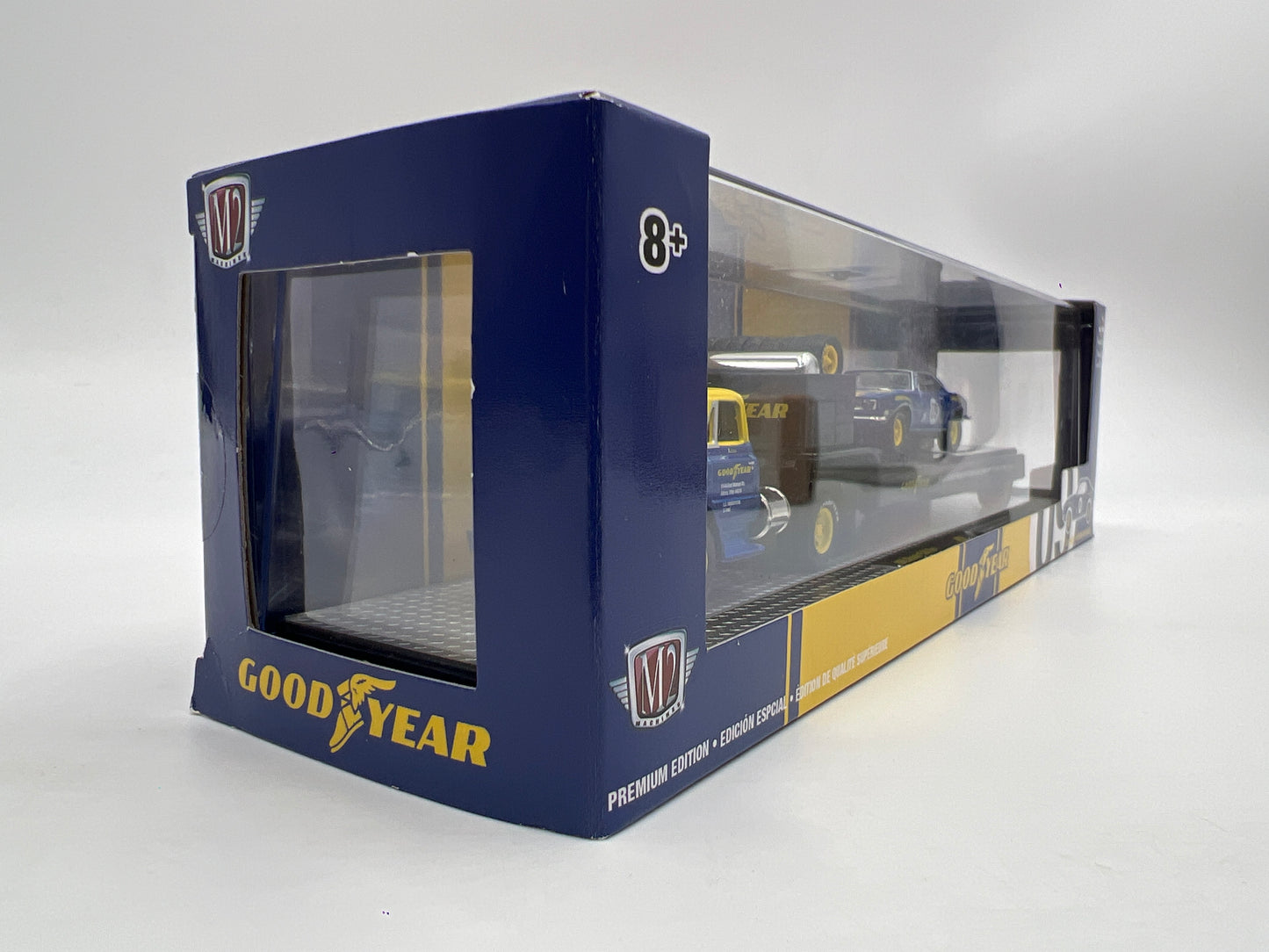 M2 Machines Auto Haulers Goodyear 1968 Chevrolet C60 Truck & 1968 Chevrolet Camaro Z/28 R34