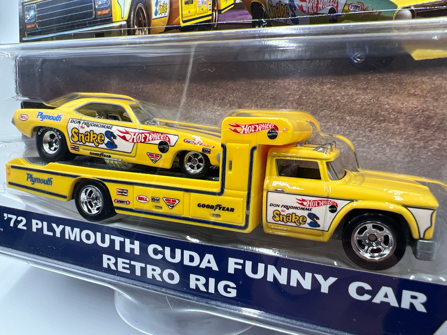 Hot Wheels Car Culture Team Transport #4 72 Plymouth Cuda Funny Car Snake & Retro Rig W/Protector