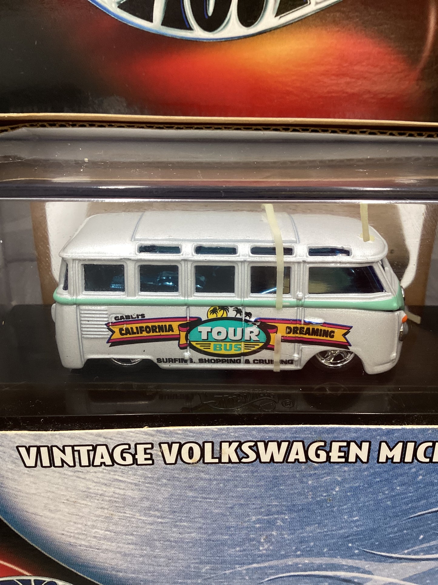 Hot Wheels 100% Black Box Vintage Volkswagen Microbus White