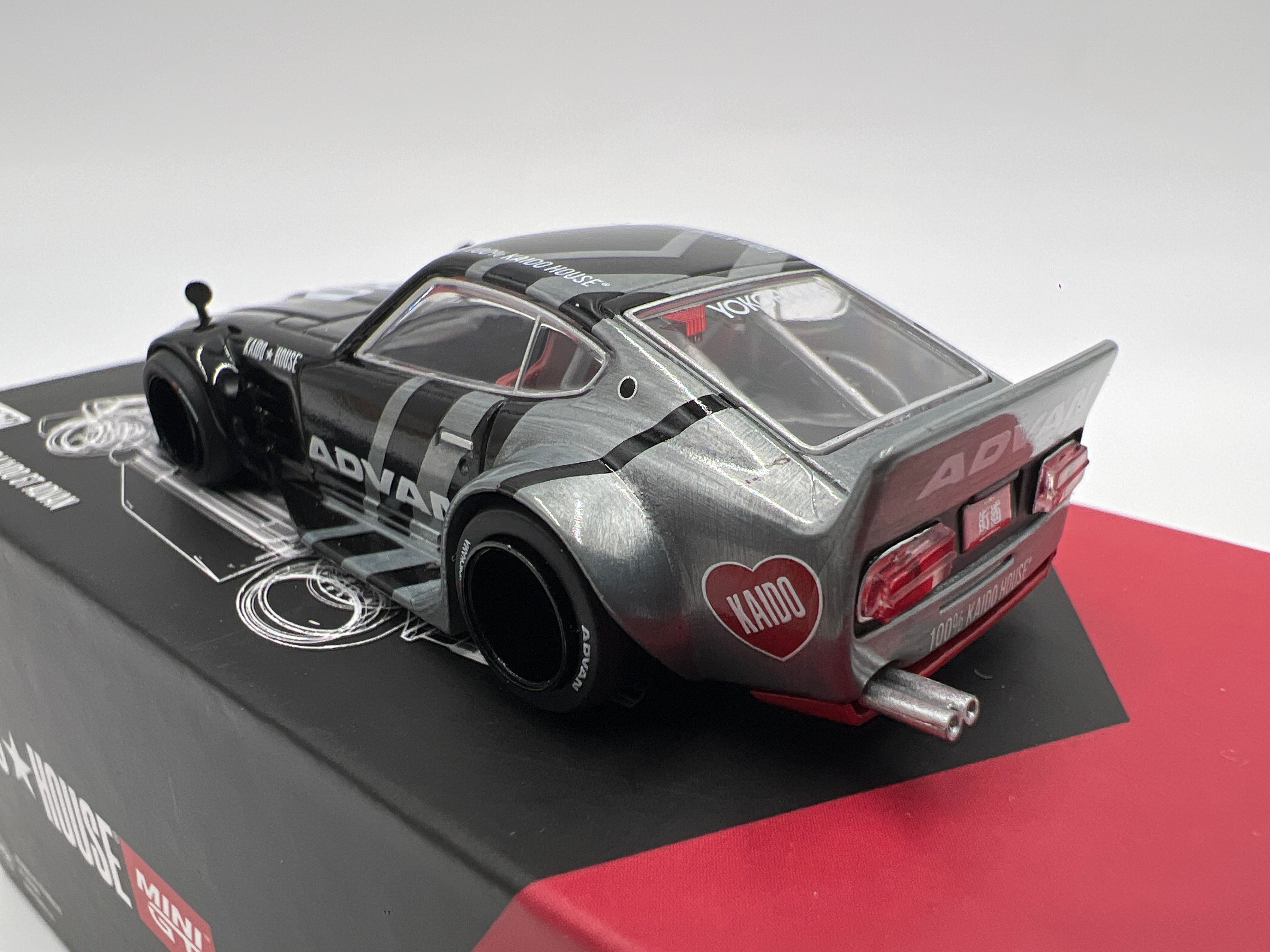自動車 kosmic Kaido House x Mini GT Nissan Fairlady Z Kaido GT ADVAN #172 1/64