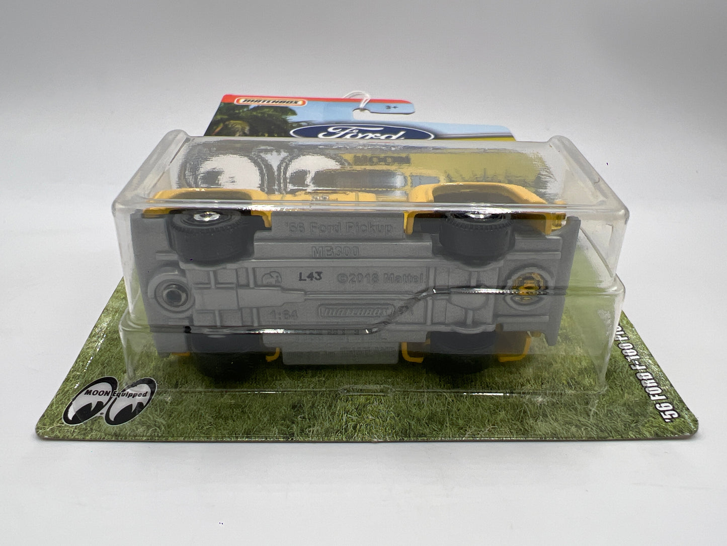 2019 Matchbox Ford Truck Series 56 Ford F-100 Pickup Mooneyes Yellow 150D