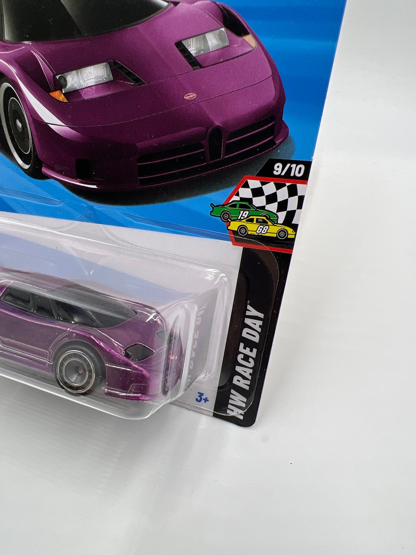 2025 Hot Wheels Super Treasure Hunt #221 94 Bugatti EB110 SS Purple W/Protector