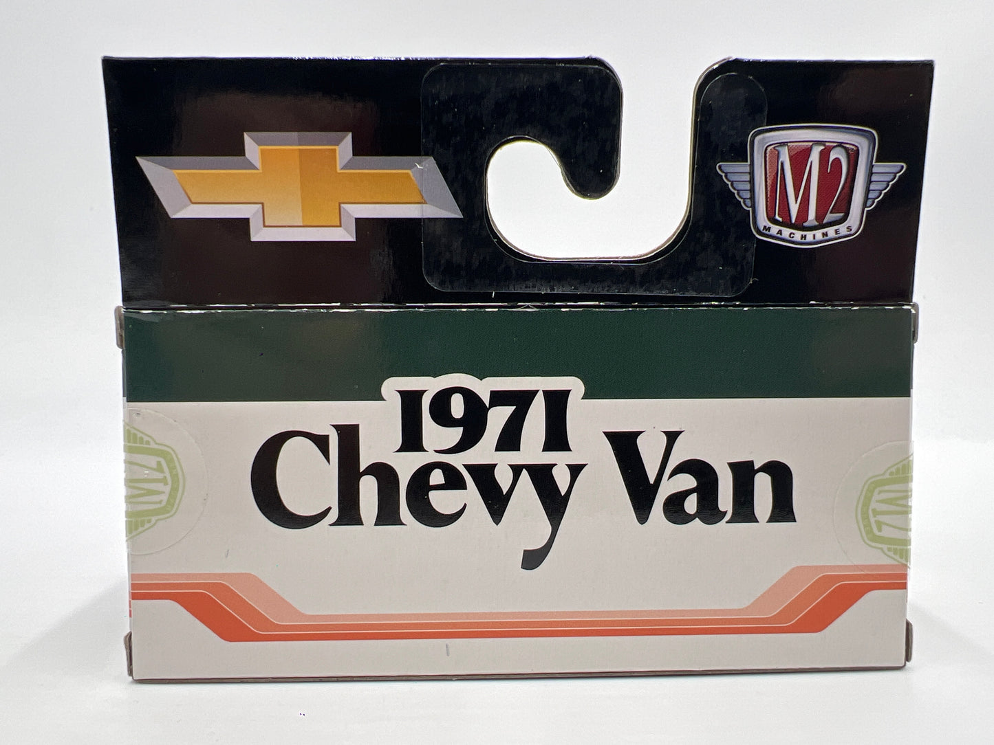 M2 Machines 1971 Chevrolet Van Beauville 4x4 Green R104