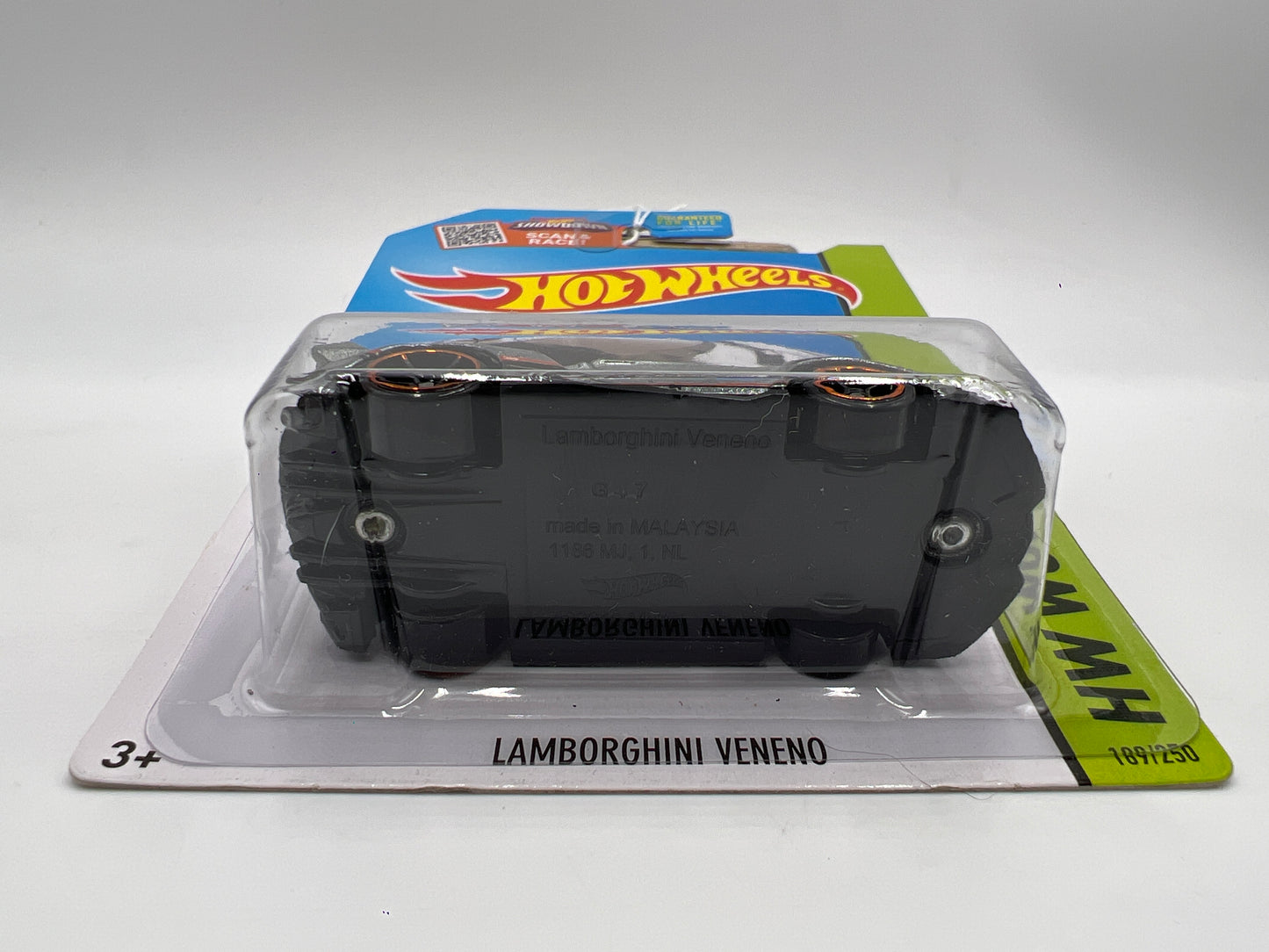 2015 Hot Wheels Walmart Exclusive Zamac 002 #189 Lamborghini Veneno