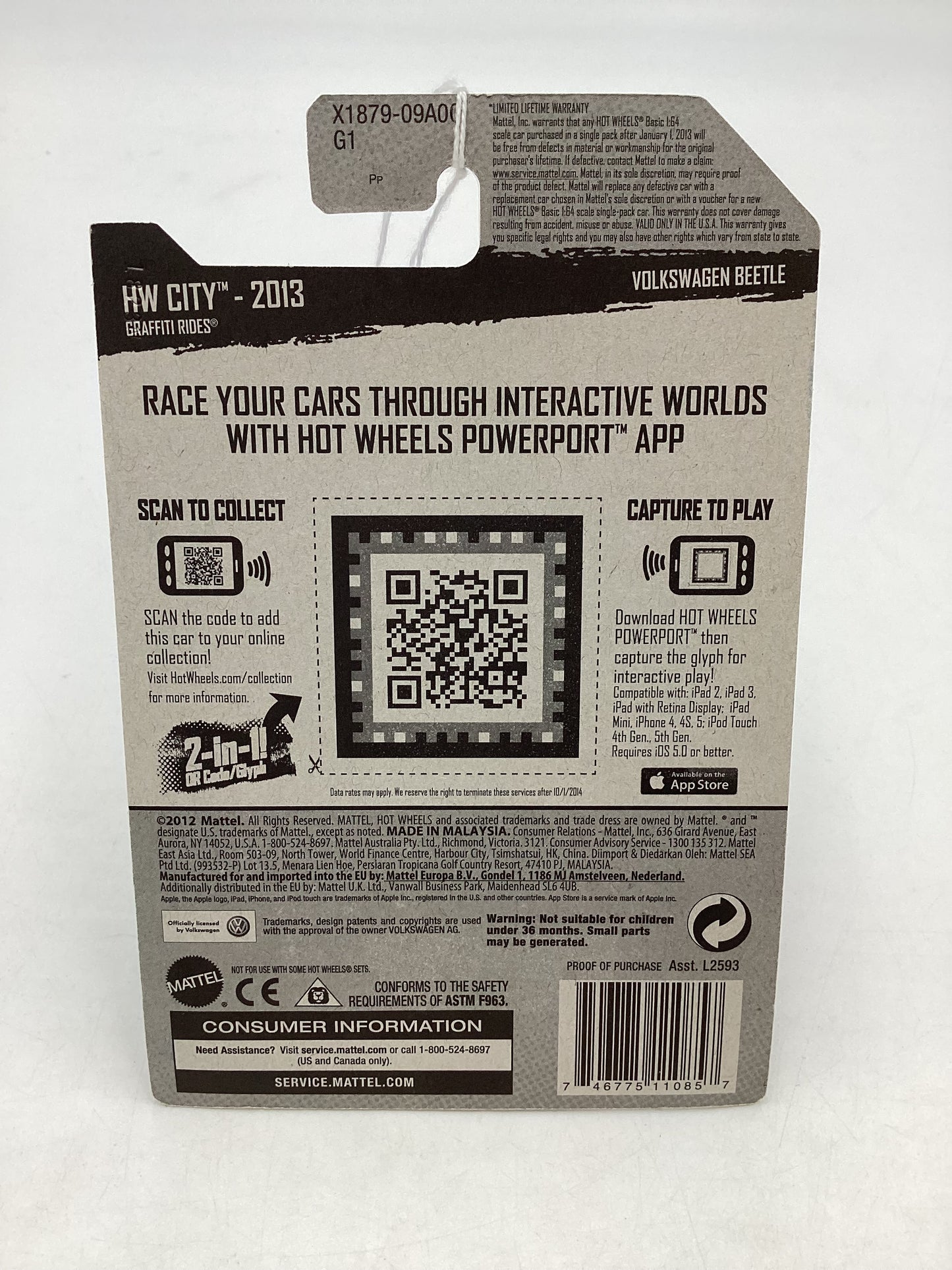 2013 Hot Wheels #40 Volkswagen Beetle Light Blue 95G