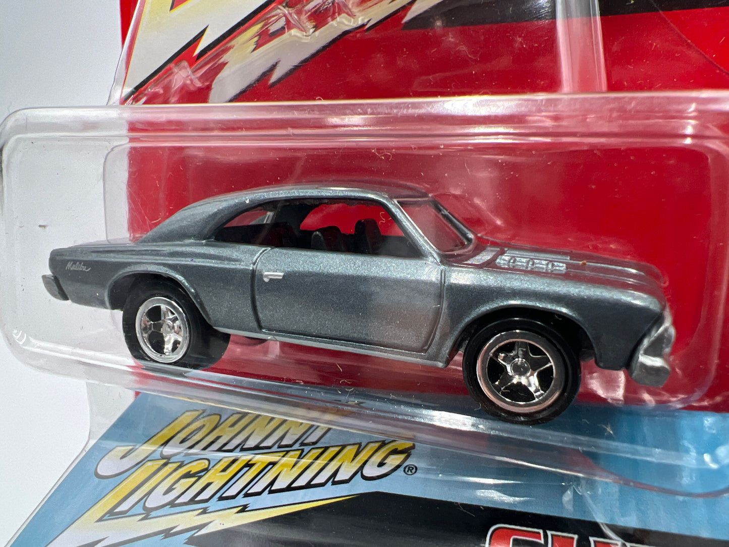 Johnny Lightning Pro Collector Series W/Storage Tin #30 1966 Chevy Malibu 227E