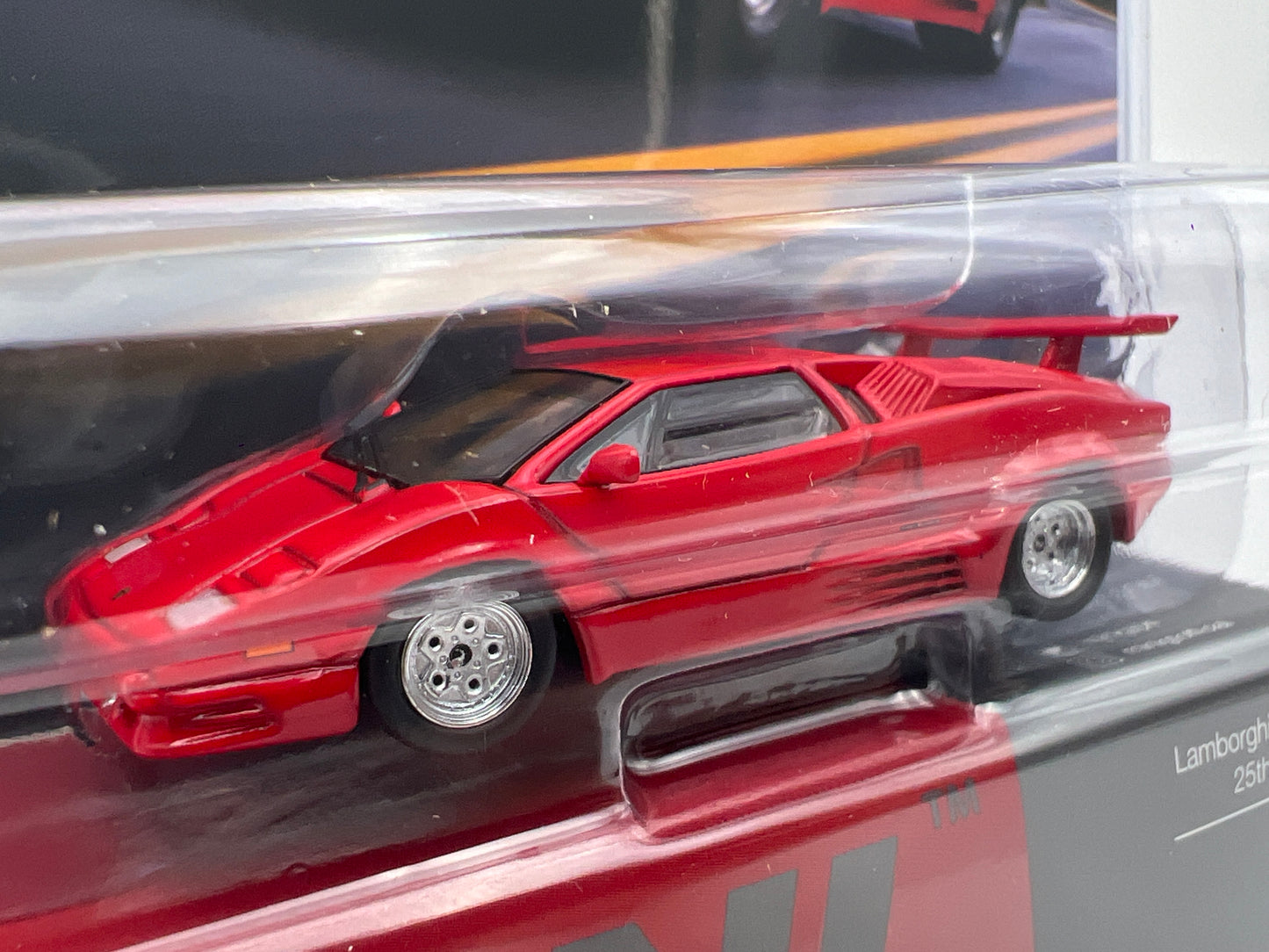Mini GT #1192 Lamborghini Countach 25th Anniversary Red
