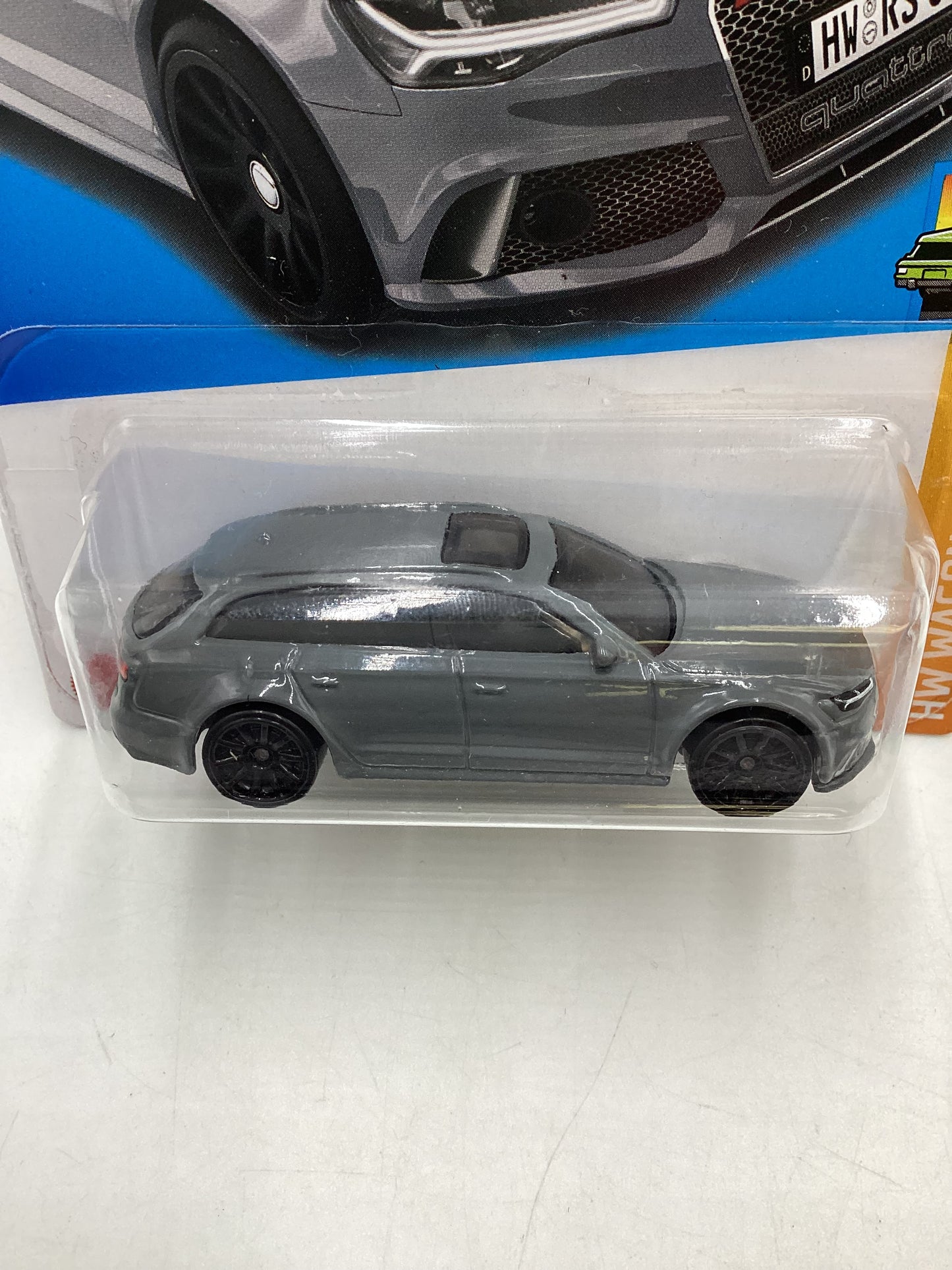 2023 Hot wheels Dollar General Exclusive #187 17 Audi RS 6 Avant Gray