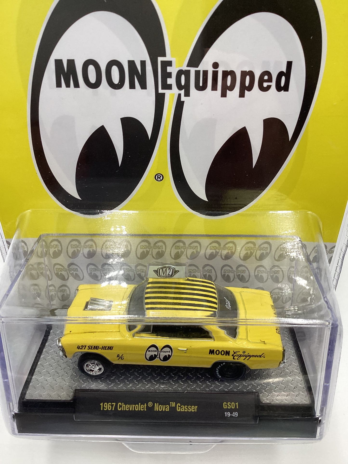 M2 Machines  Moon Equipped 1967 Chevrolet Nova Gasser Yellow Mooneyes GS01 201F