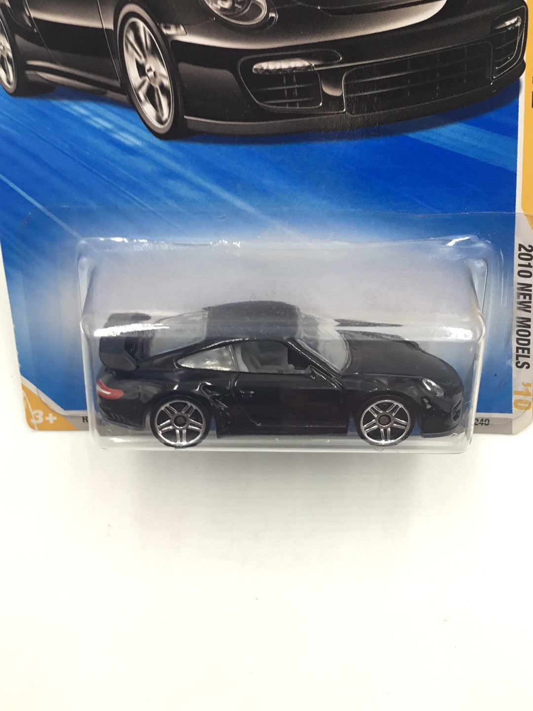 2010 Hot Wheels #14 Porsche 911 GT2