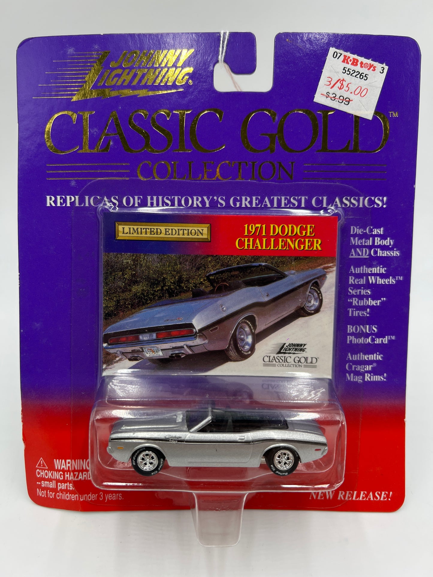 Johnny Lightning Classic Gold Collection 1971 Dodge Challenger Silver 219C