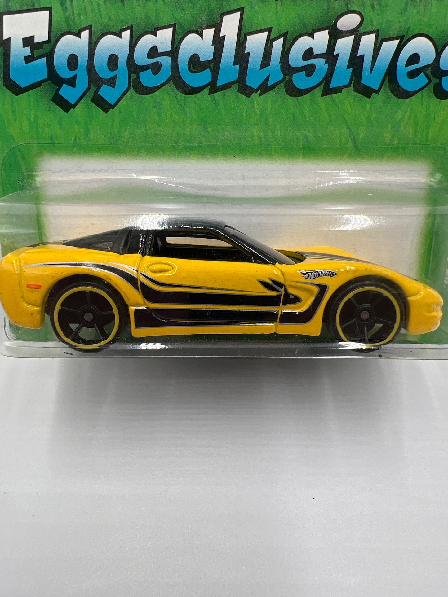 Hot Wheels Easter Eggclusives 97 Corvette Yellow 157B