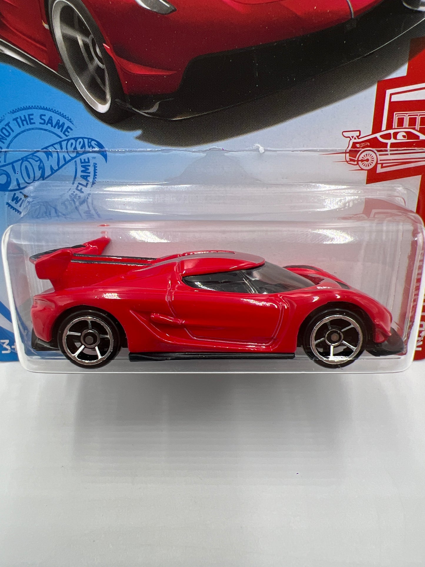 2021 Hot Wheels Target Exclusive Red Edition #86 2020 Koenigsegg Jesko Red
