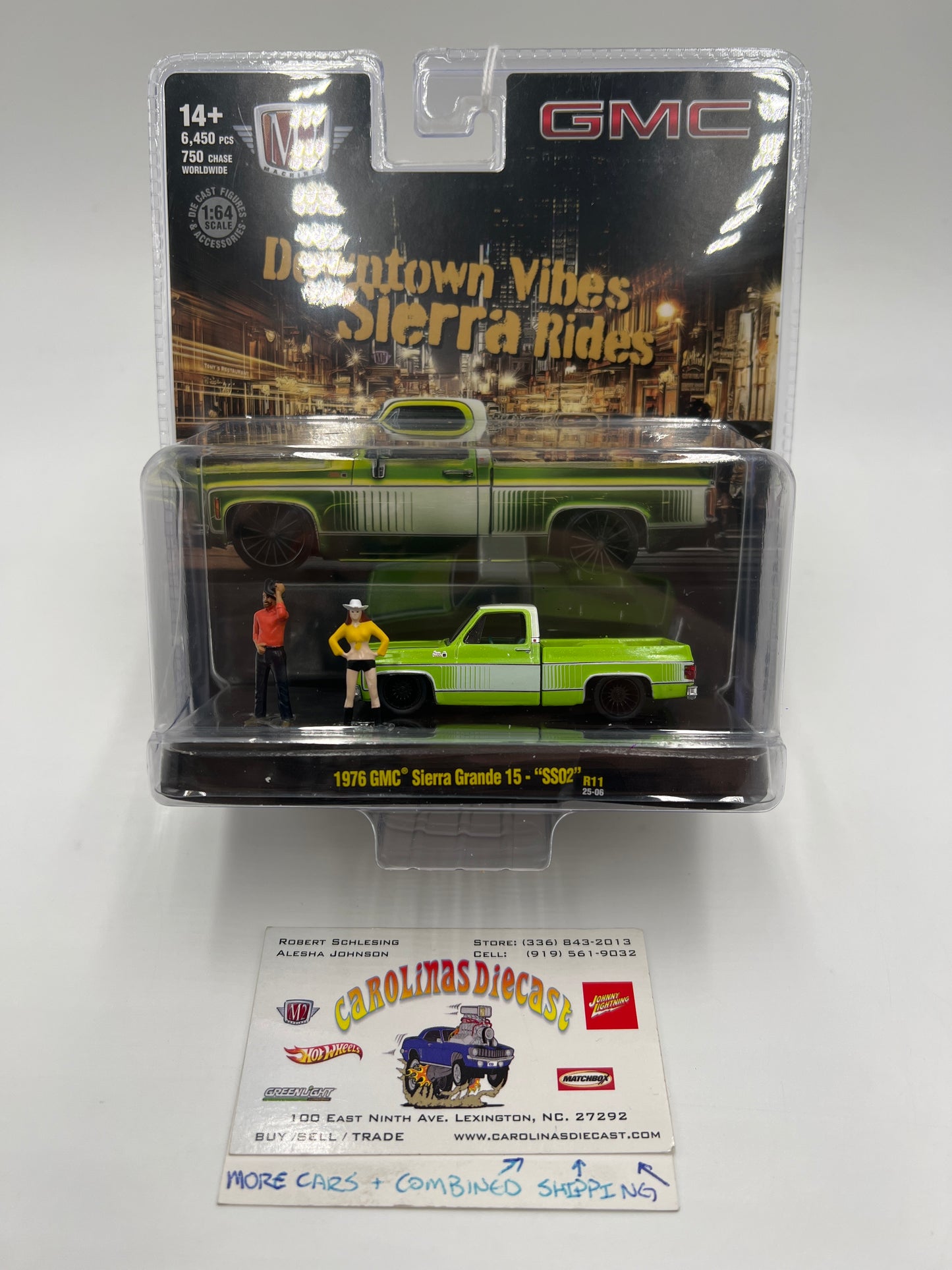 M2 Machines Diorama Downtown Vibes Sierra Rides 1976 GMC Sierra Grande 15 SS02 Green R11 198F