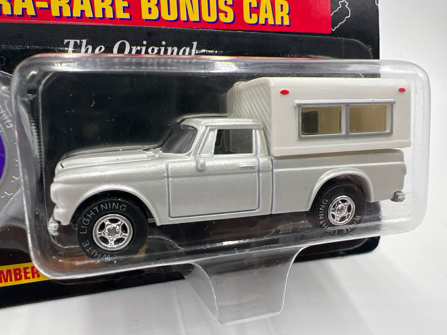 Johnny Lightning White Lightning Chase Truckin America #164 60s Studebaker Champ White