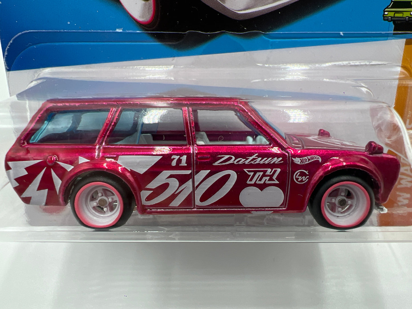 2023 Hot Wheels #235 Super Treasure Hunt Datsun Bluebird Wagon 510 Pink W/Protector