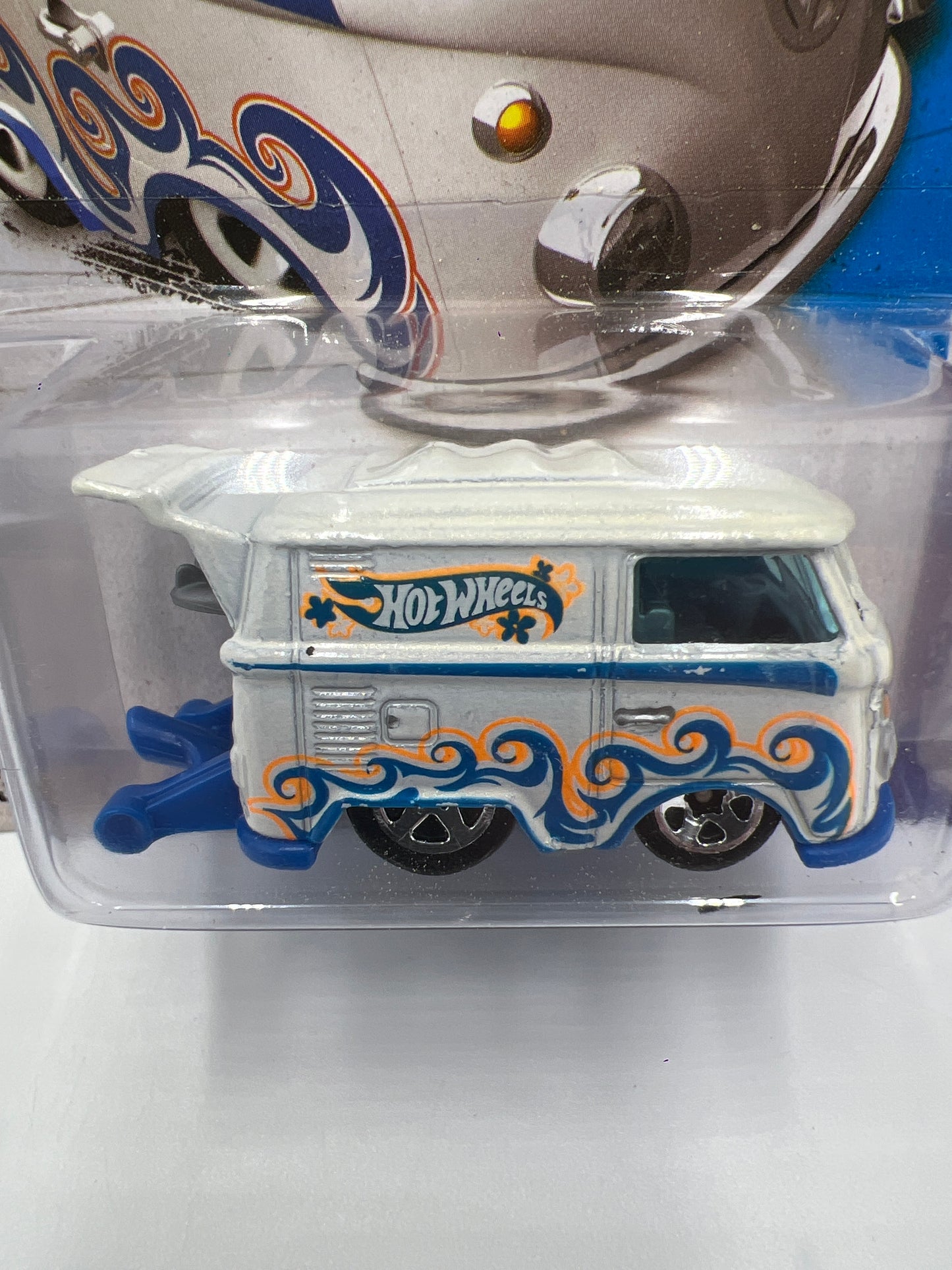 2013 Hot Wheels Showroom #169 Volkswagen Kool Kombi White 97E