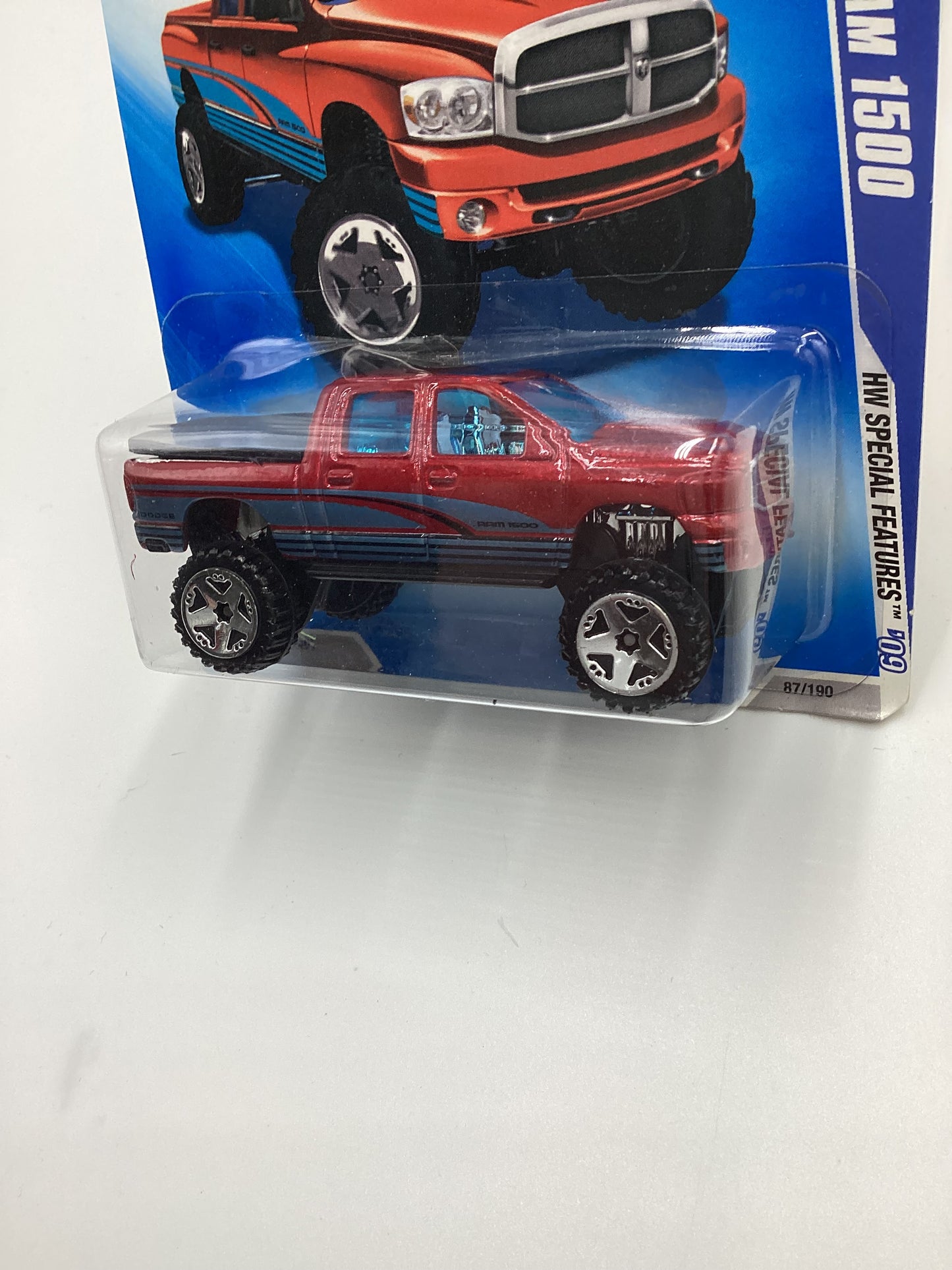 2009 Hot Wheels #087 Dodge Ram 1500 Red Walmart Exclusive 238A