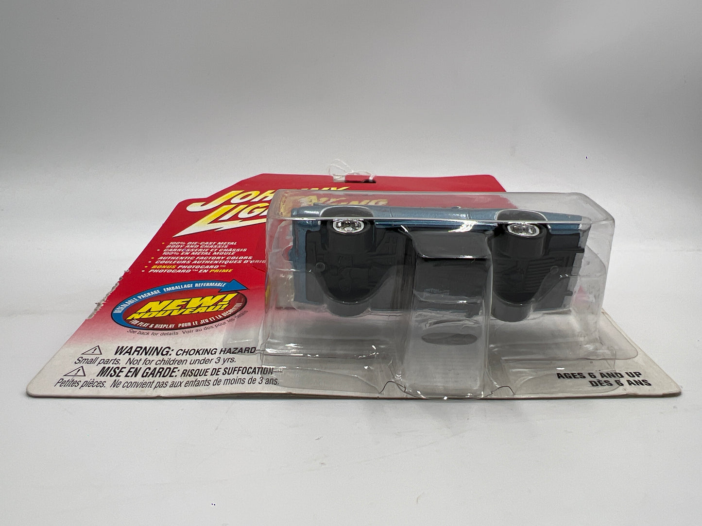 Johnny Lightning Muscle Cars USA #16 1968 Pontiac GTO Blue Bad Card 221D