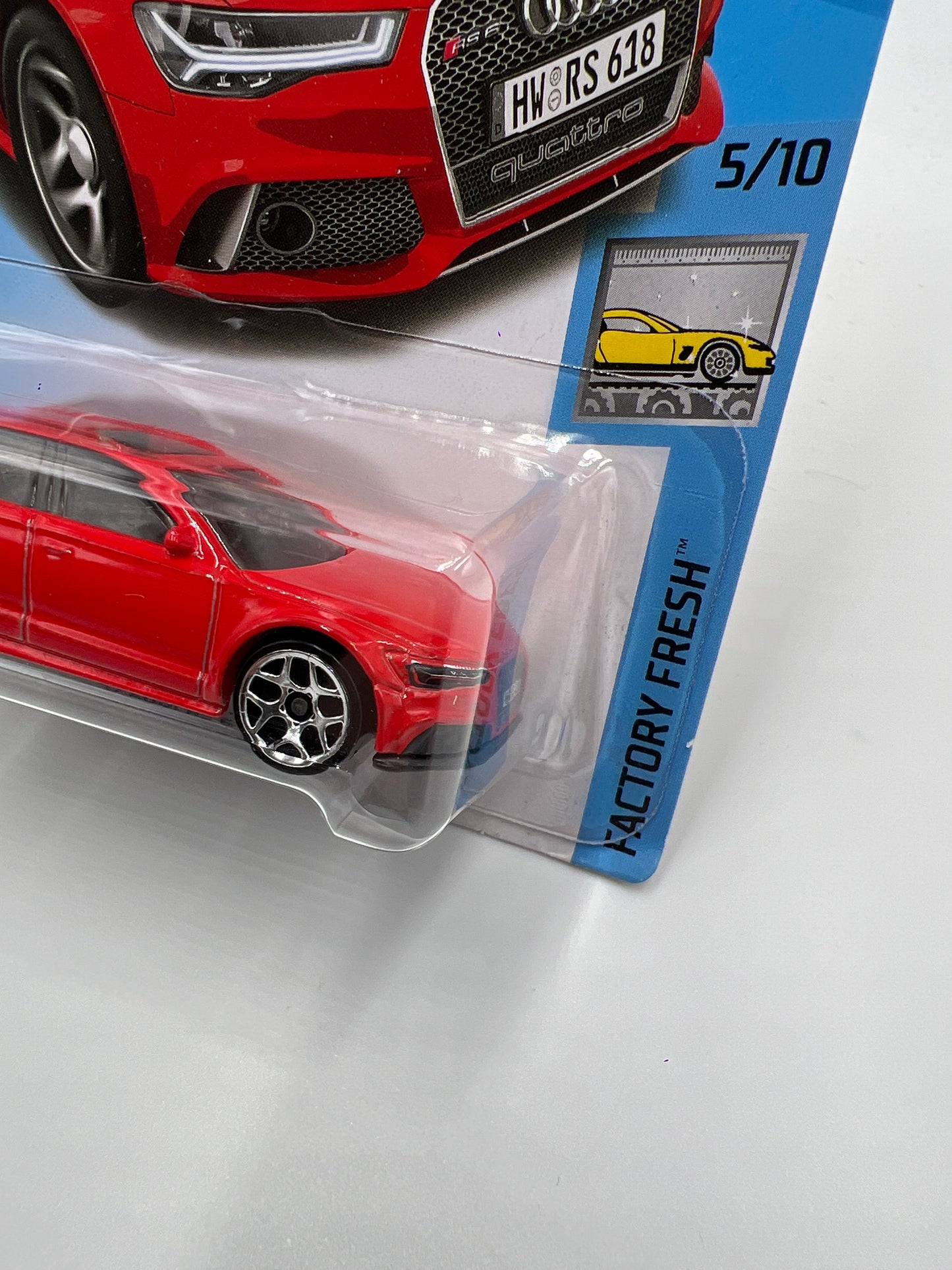 2018 Hot Wheels Factory Fresh #271 17 Audi RS 6 Avant Red 107G