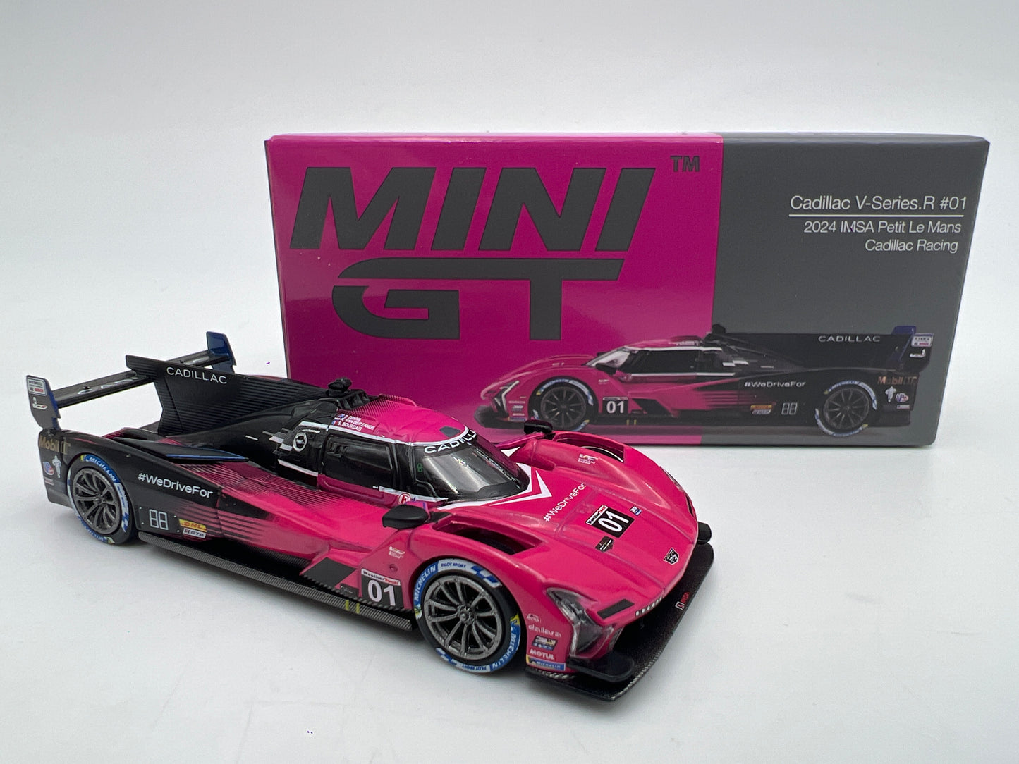 Mini GT #1010 Cadillac V-Series.R #01 2024 IMSA Petit Le Mans Cadillac Racing