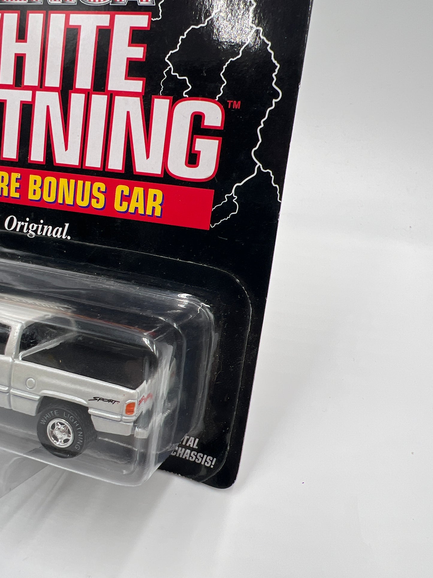 Johnny Lightning White Lightning Chase Truckin America #456 1996 Dodge Ram White