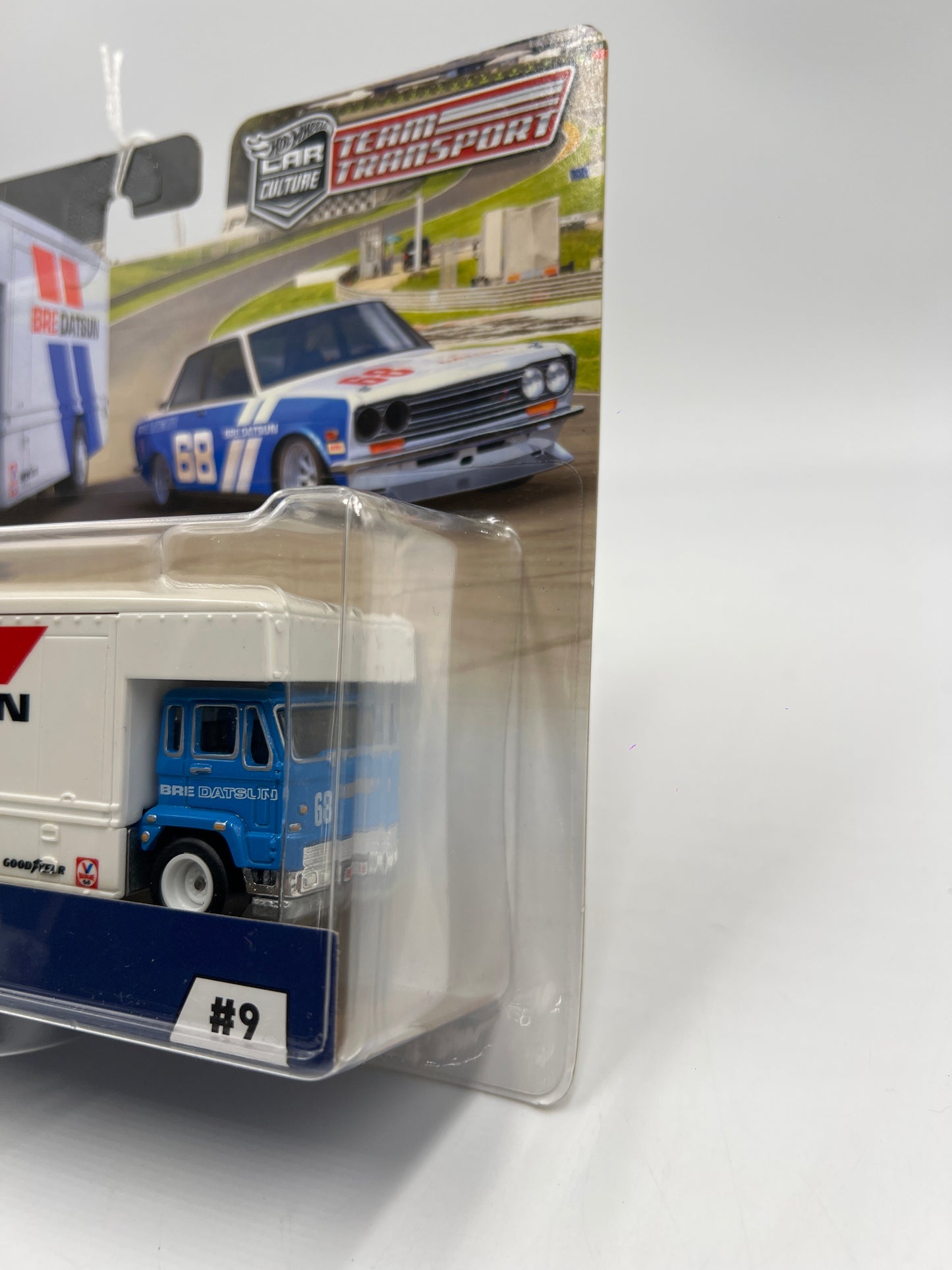 Hot Wheels Team Transport #9 71 Datsun 510 & Fleet Flyer 281H