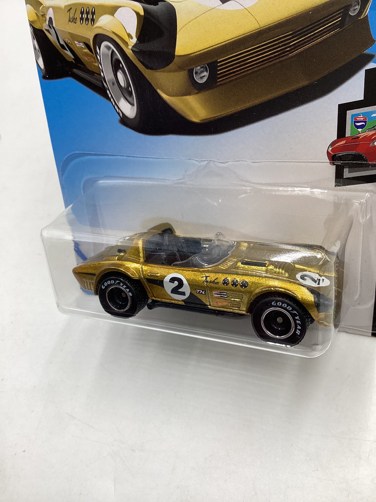 2019 Hot wheels Super treasure hunt #53 Corvette Grand Sport Roadster Gold W/Protector