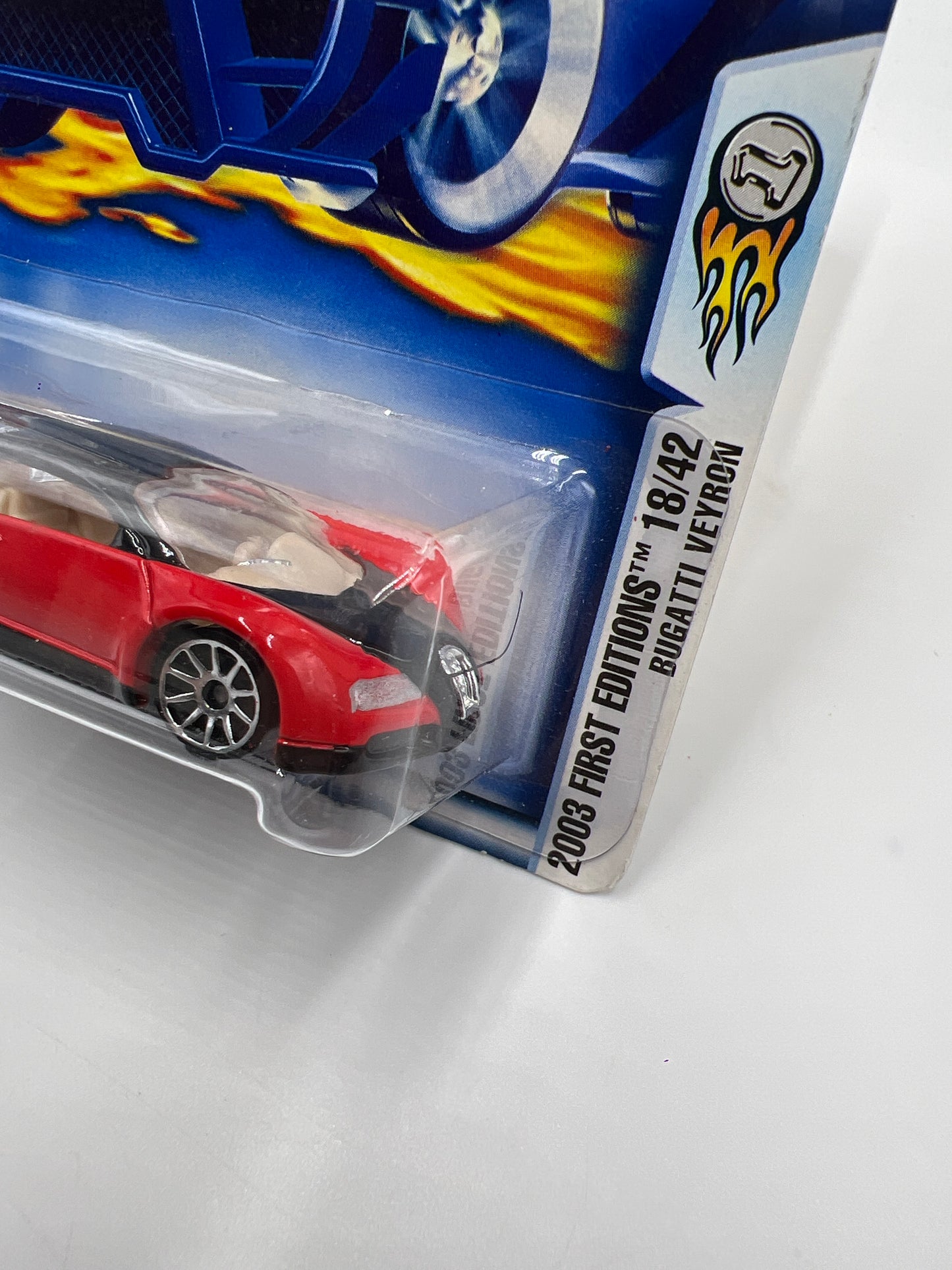 2003 Hot Wheels First Editions #30 Bugatti Veyron Red/Black W/Protector SR