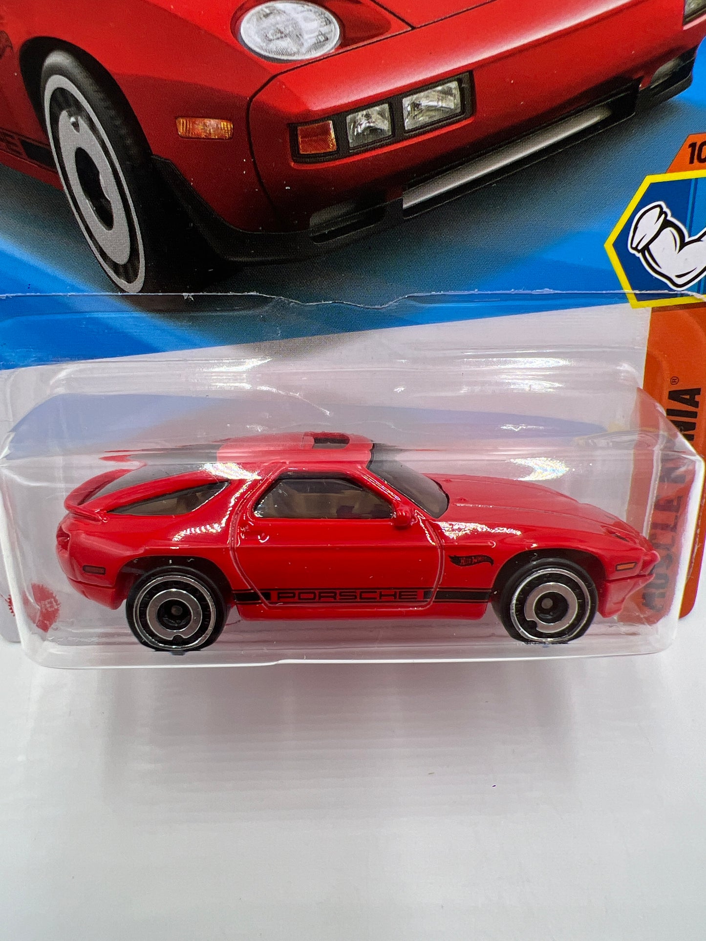 2025 Hot Wheels P Case Muscle Mania #250 1983 Porsche 928S Red 98C