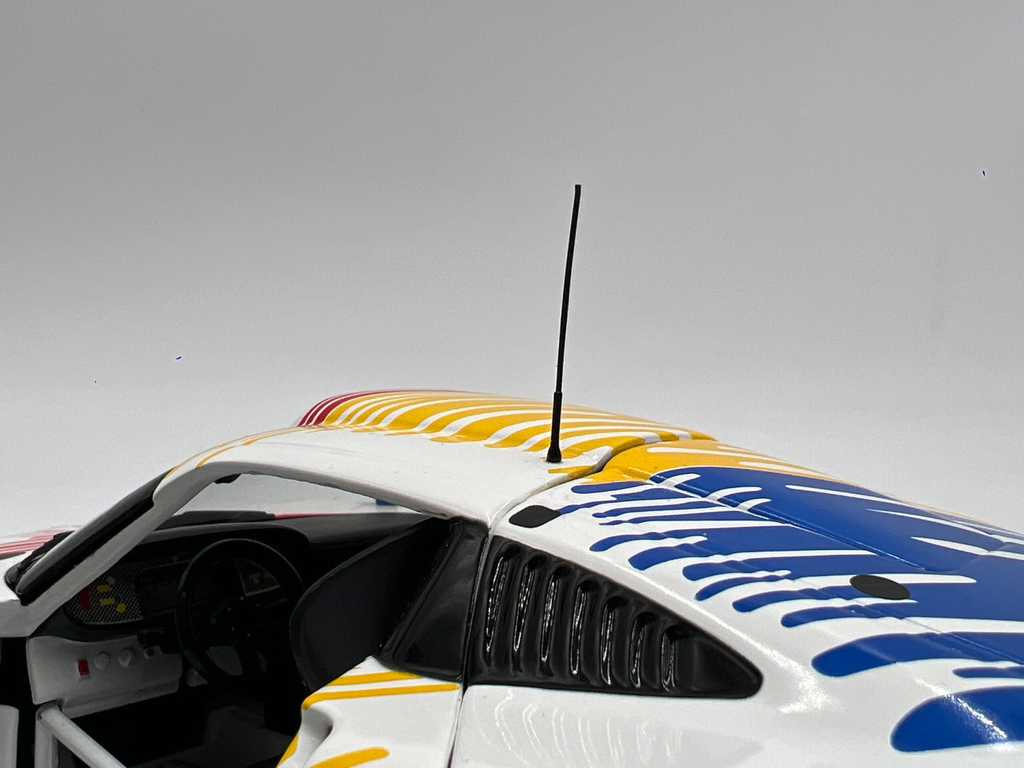 UT Models 1:18 Scale Loose Porsche 911 GT1 #01 Rohr Daytona 1998 Winner