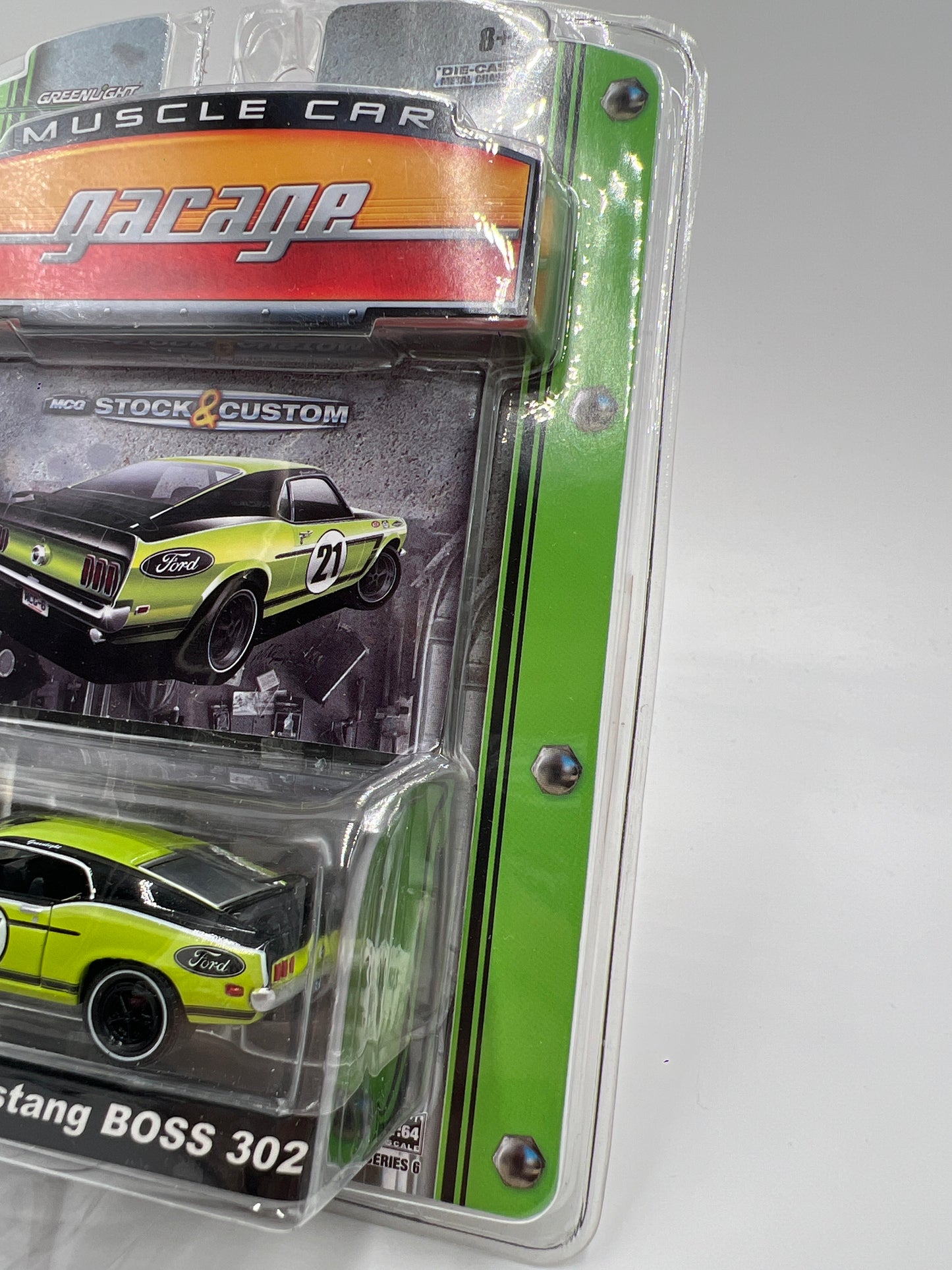 Greenlight Muscle Car Garage Series 6 Custom 1969 Ford Mustang Boss 302 Green/Black 176C