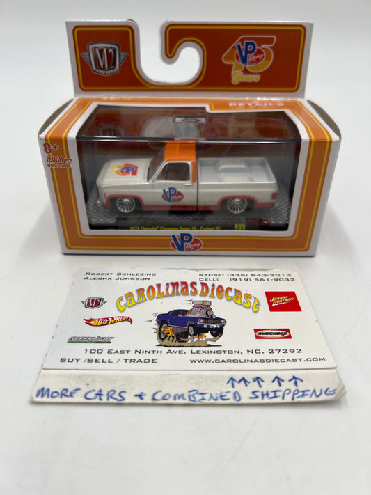 M2 Machines VP Racing 1975 Chevrolet Cheyenne Super 10 Custom SS R53