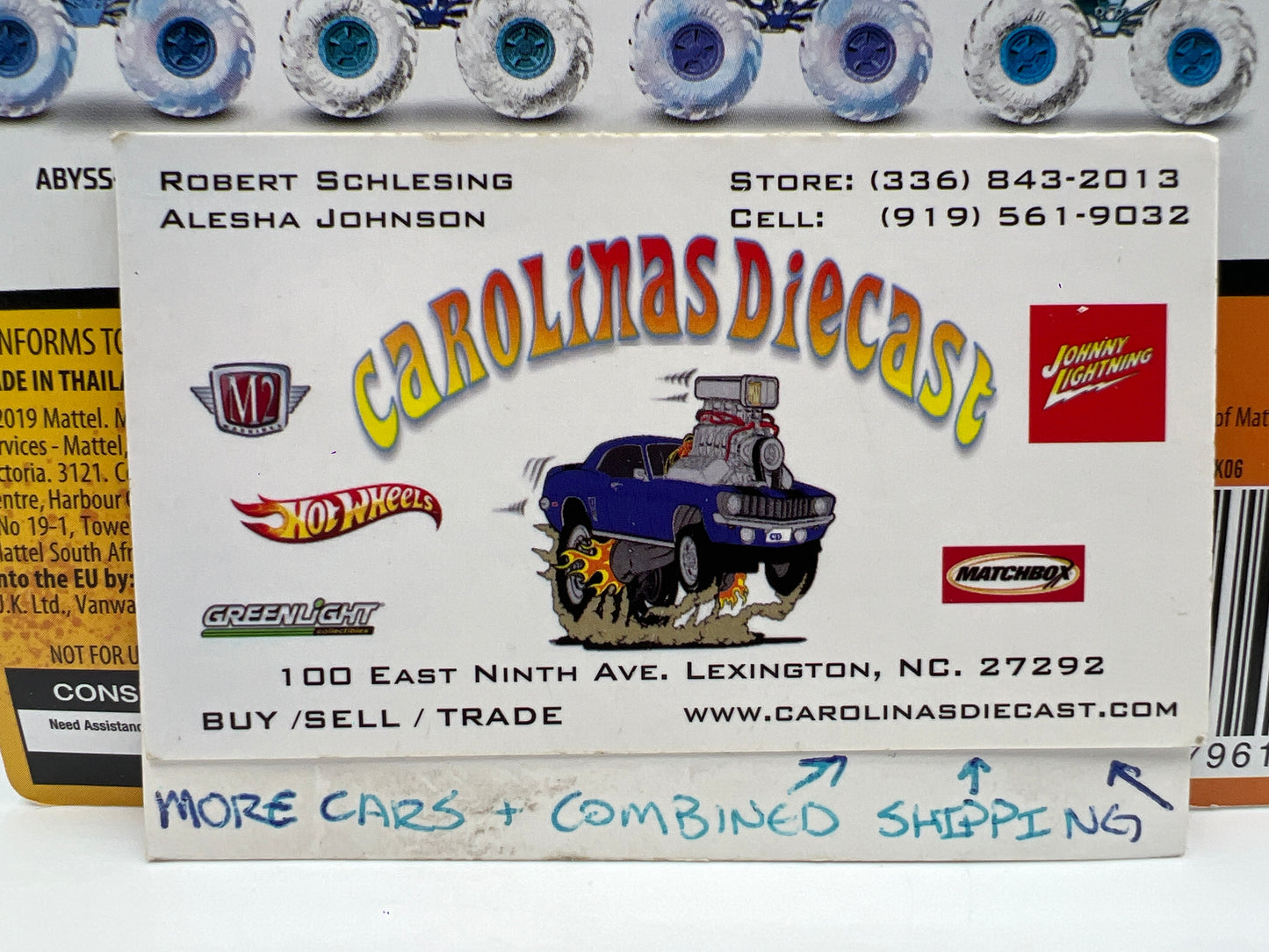 Hot Wheels Monster Trucks Blizzard Bashers Bone Shaker W/Protector