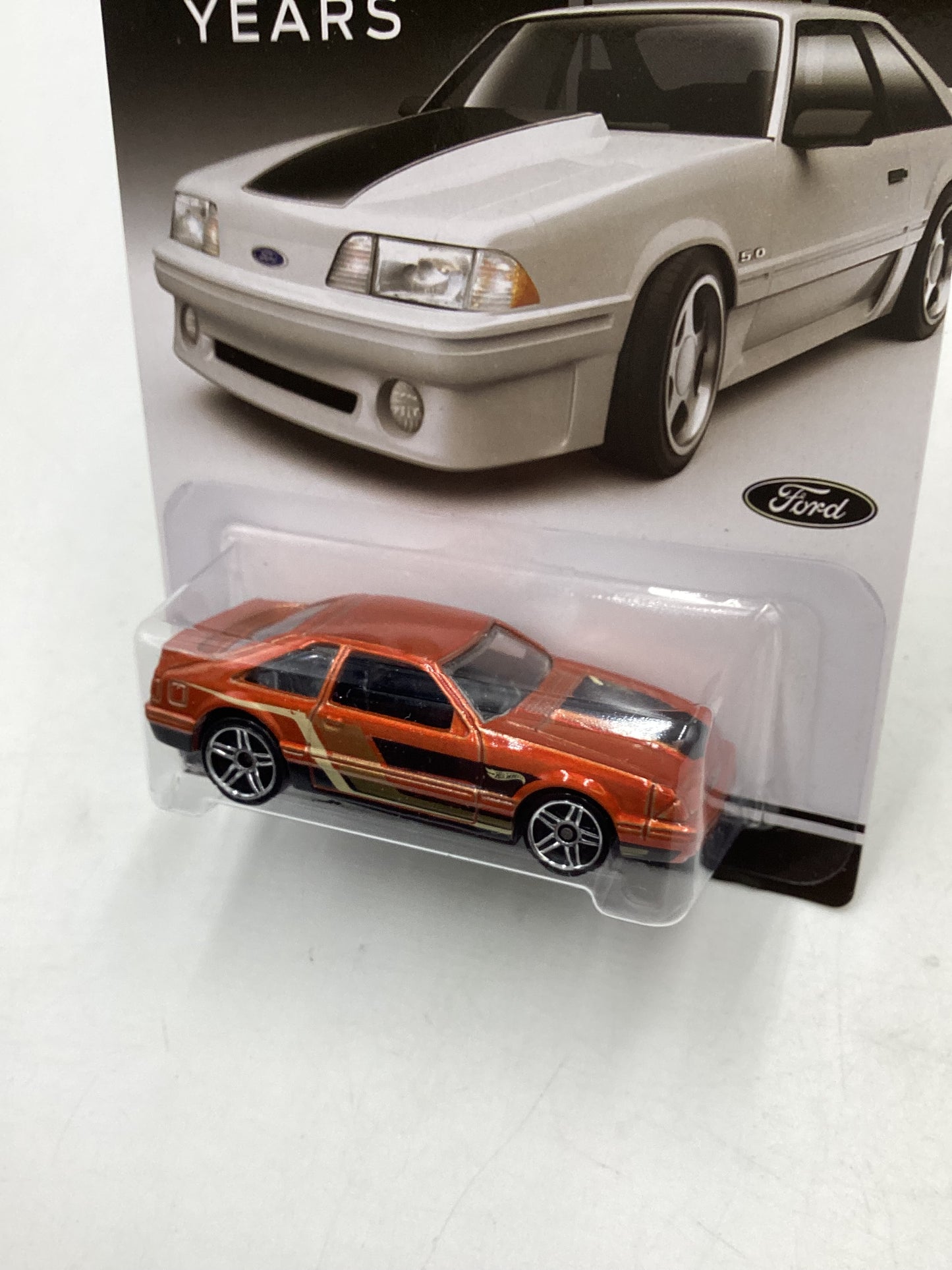 Hot Wheels 50 Years Mustang 4/8 92 Ford Mustang 155H