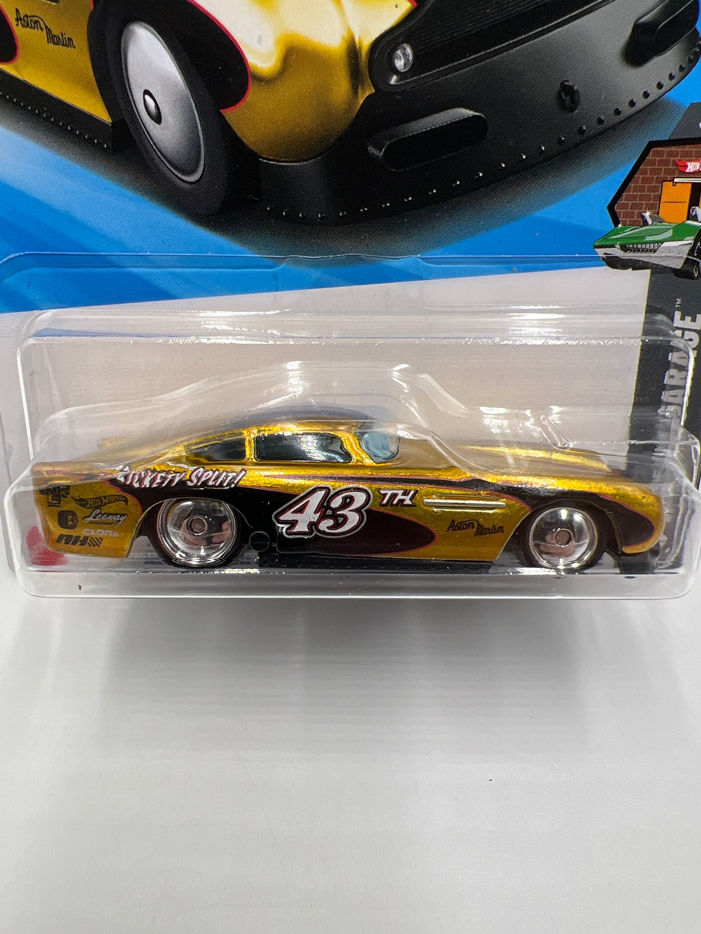 2025 Hot Wheels E Case Super Treasure Hunt #107 Aston Martin DB4GT High-Speed Edition Gold W/Protector