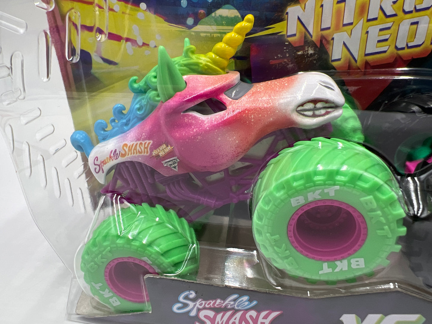 Monster Jam Nitro Neon Series 3 Walmart Exclusive Sparkle Smash Vs Max-D